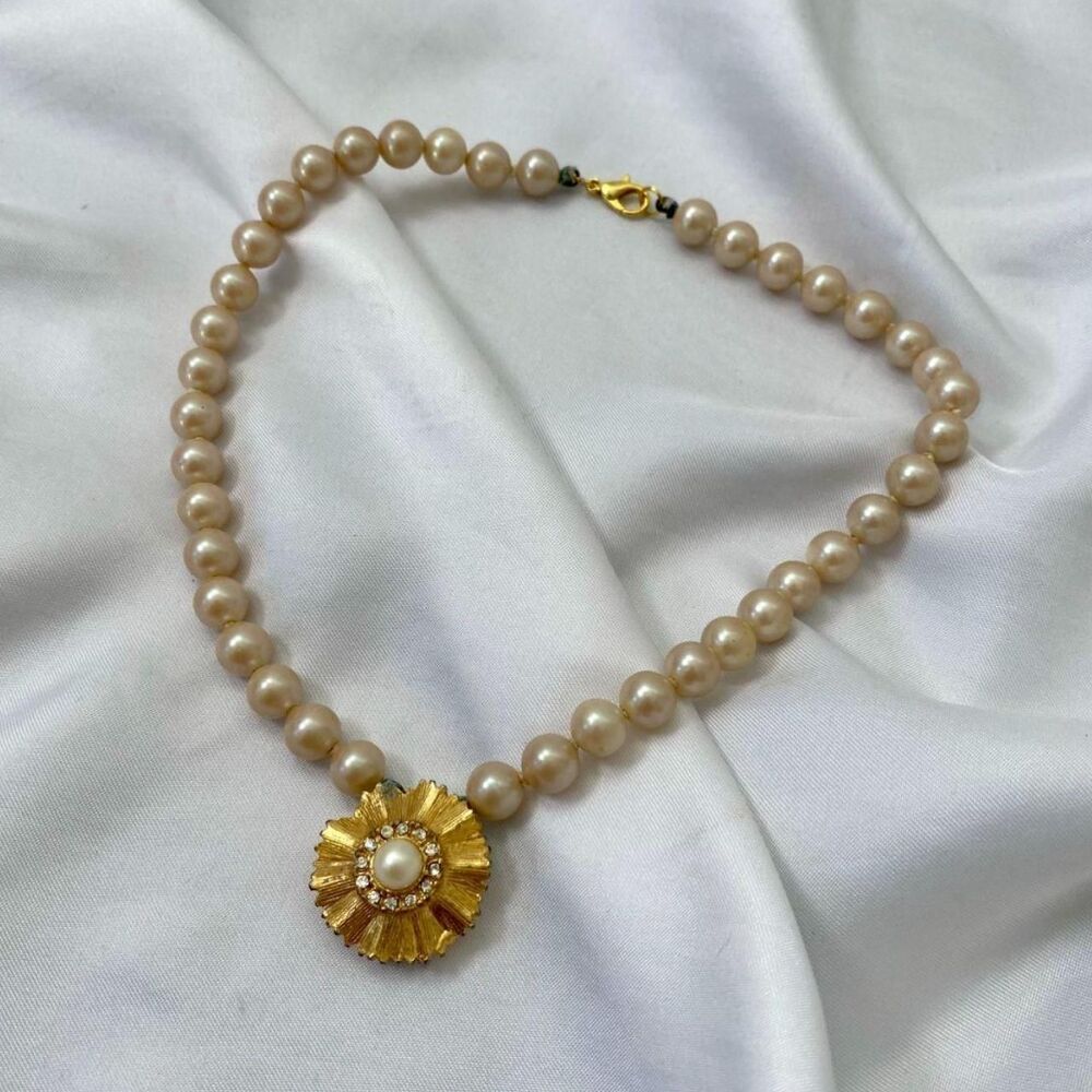 Vintage Glam Celestial Whimsical Gold Medallion Choker Faux Pearl Necklace